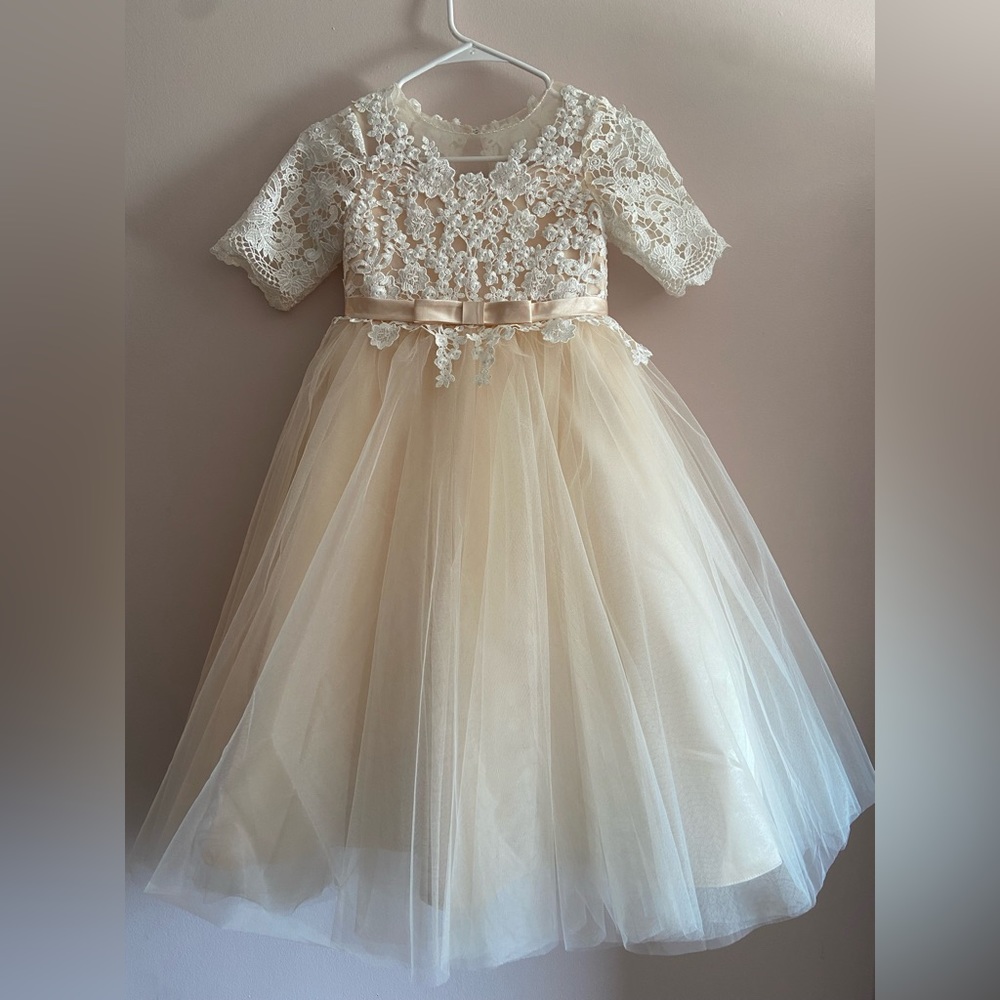 Little girls dress
